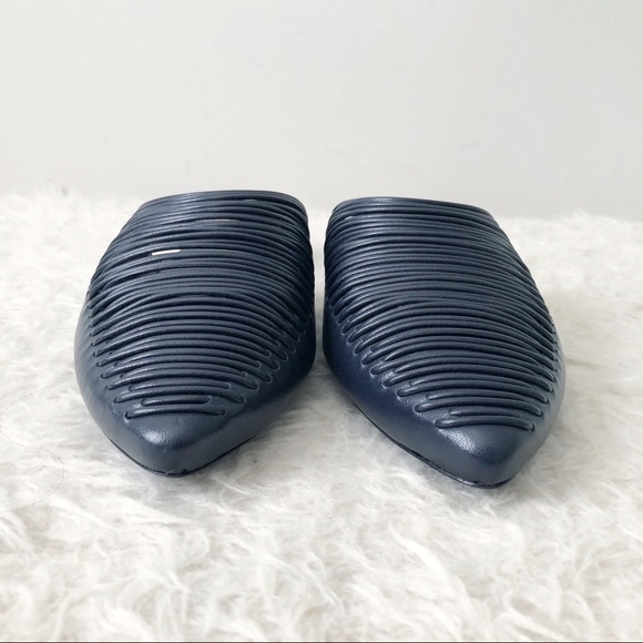 NEW Tory Burch Sienna Navy Blue Woven Pointed Toe Mules Flats Size 7.5 - Picture 5 of 9